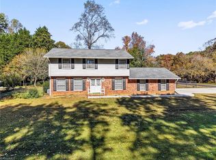 3705 Whitehaven Rd, Winston Salem, NC 27106