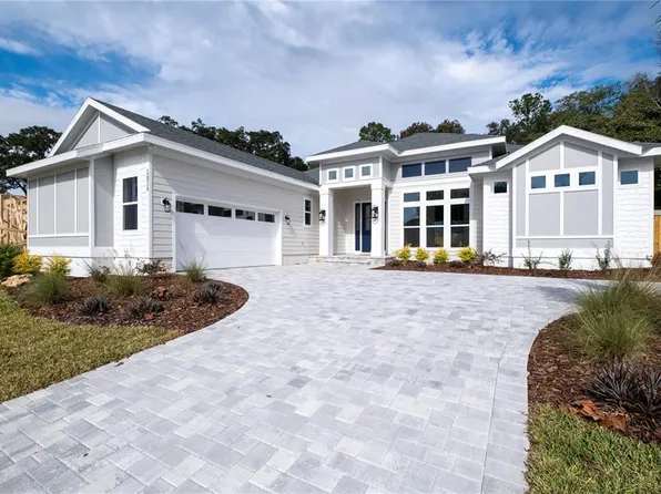 12516 SW 4th Pl, Newberry, FL 32669