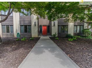 460 W 104th St UNIT A, Kansas City, MO 64114