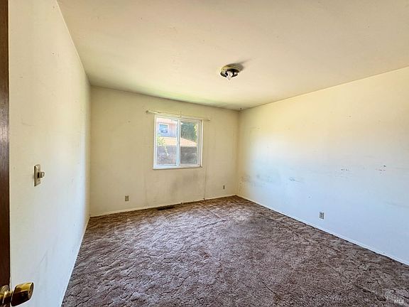 4th image of 340 Stutsman Road