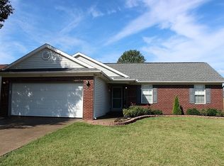 4111 Hedgewood Ct, Newburgh, IN 47630