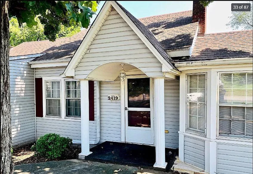 4 bed, 2400 sqft, $1,395 — Photo 2