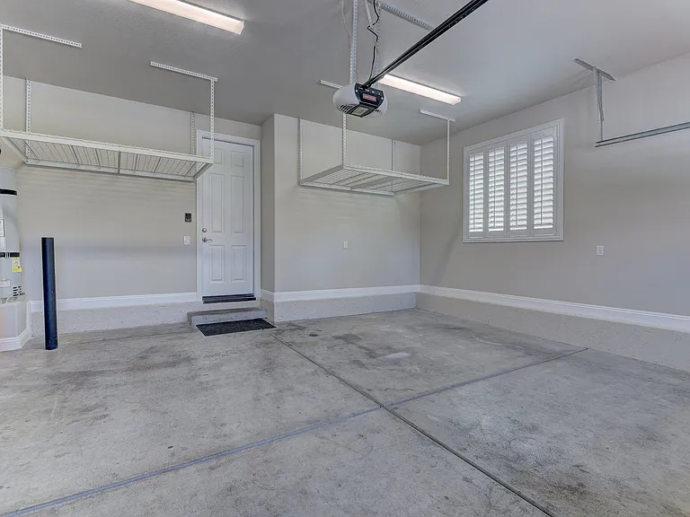 11330 Corsica Mist Ave — Photo 17
