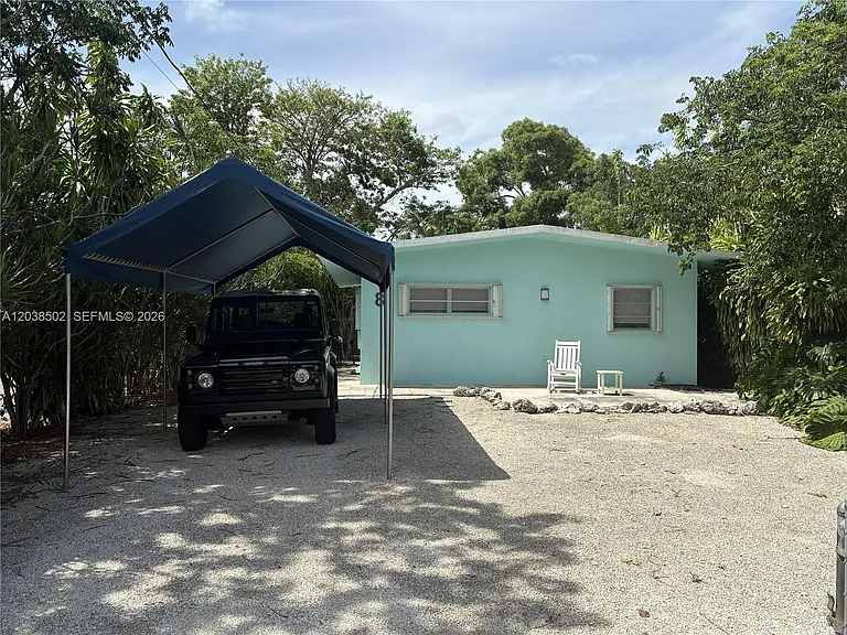 8 Jewfish Ave — Photo 1