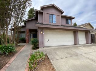 9154 Old Creek Dr, Elk Grove, CA 95758