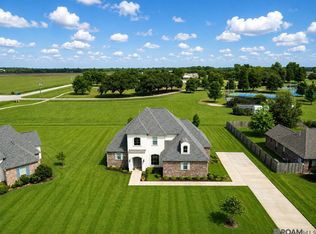 209 Amelia Ct, New Roads, LA 70760