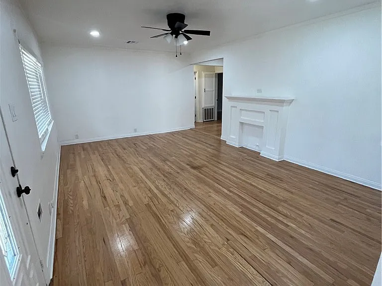9441 Beverly St — Photo 37