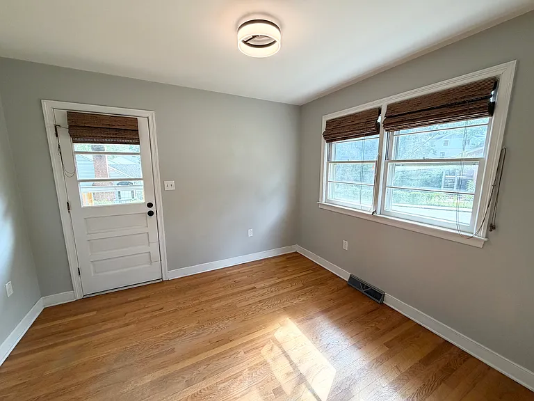 300 Harris Rd — Photo 6