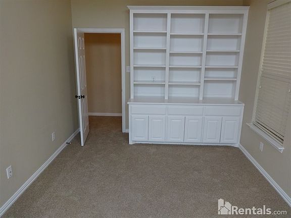 3rd image of 300 Audobon Ln
