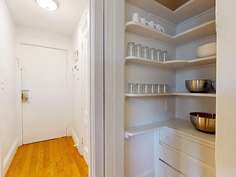 282 Washington St #2 — Photo 11