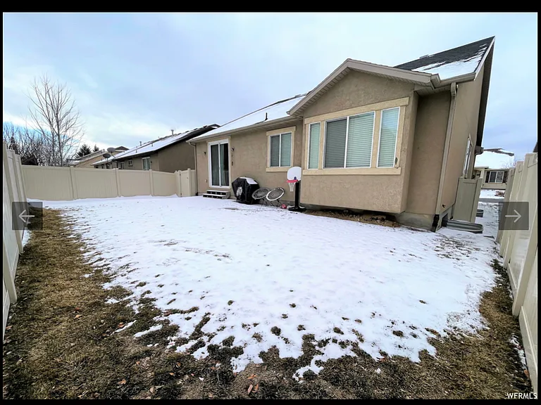 N Augusta Dr — Photo 10