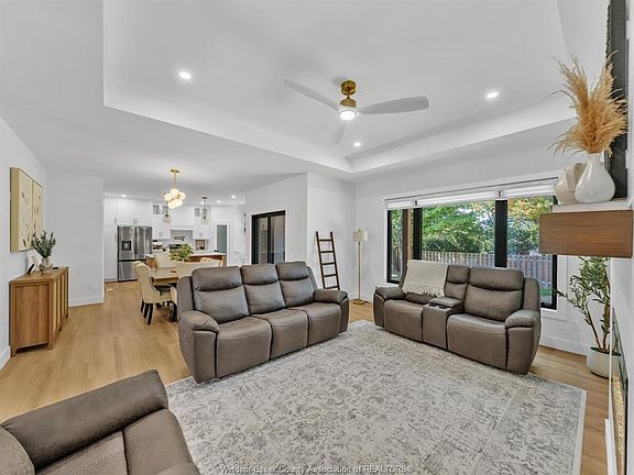 5th image of 1499 Fuller Dr