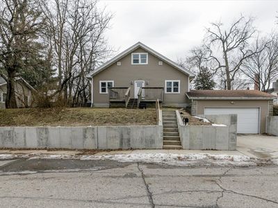 720 Pleasant View Dr, Des Moines, IA, 50315