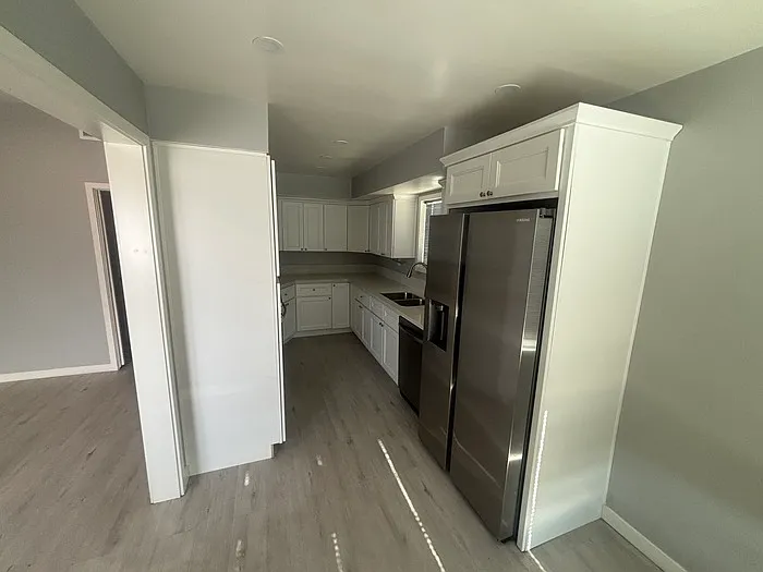 3 bed, 2.5 bath, $3,000 — Photo 4