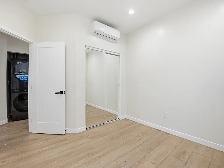 4104 F St #1 — Photo 13