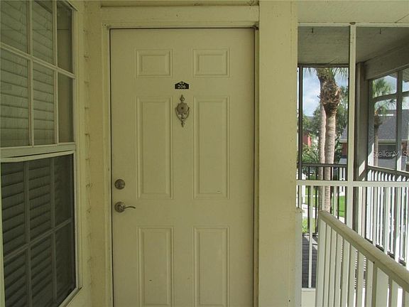 3rd image of 803 Lake Haven Sq Unit 206