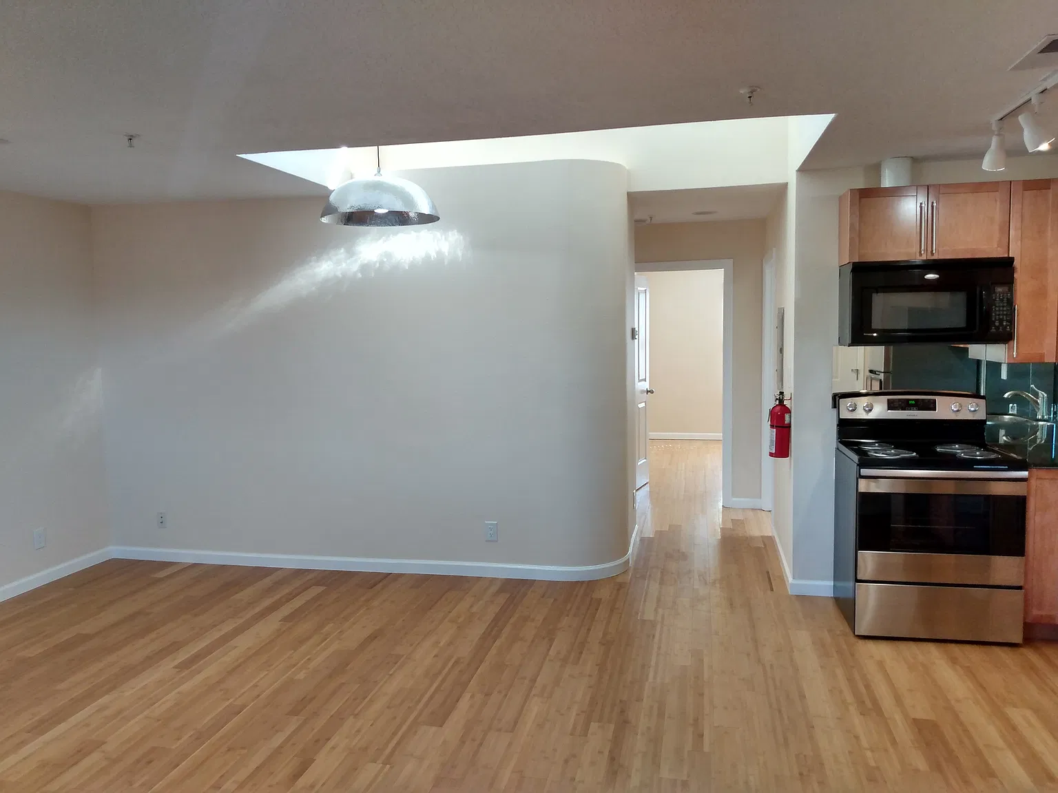 2 bed, 780 sqft, $1,345 — Photo 4
