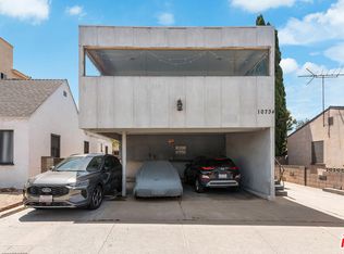 10734 Palms Blvd, Los Angeles, CA 90034