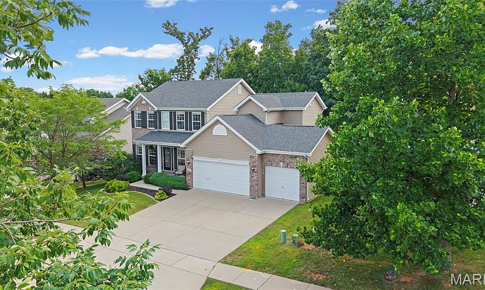 1st image of 921 Molloy Dr