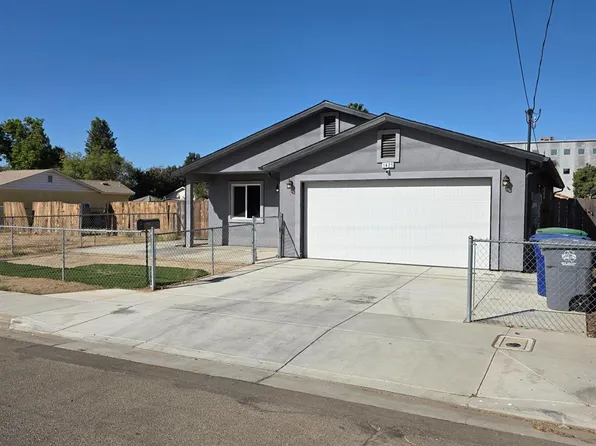 1425 J St, Sanger, CA 93657