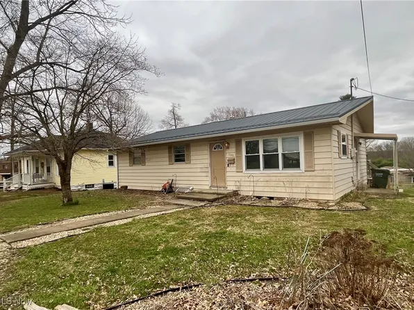 1040 Clay St, Zanesville, OH 43701