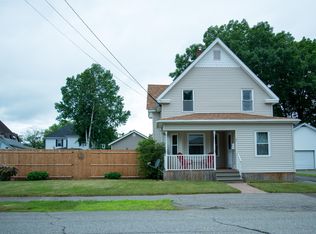 2 Pine St, East Millinocket, ME 04430