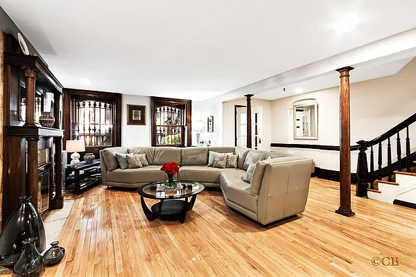 Rented by Compass | media 19