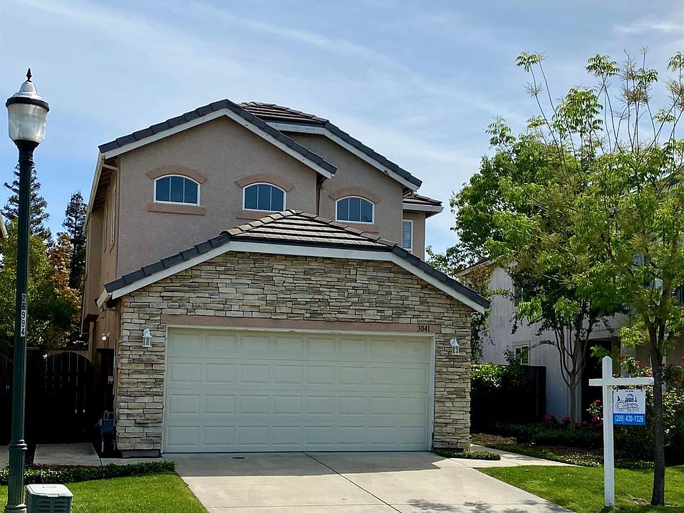 1st image of 3041 English Oak Cir