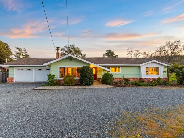 985 Bloomfield Road, Sebastopol, CA 95472