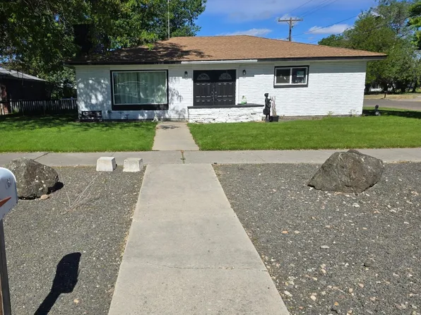 187 NW 3rd St, Ontario, OR 97914