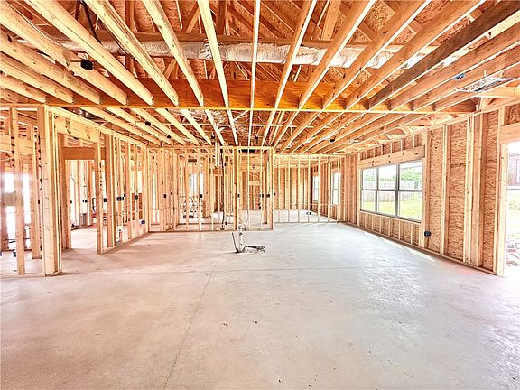 3rd image of 2205 Crane Ave