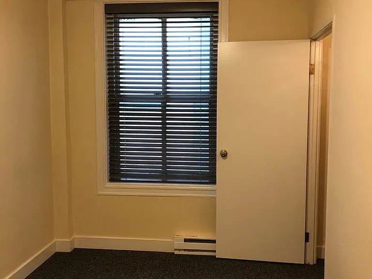 Washington Plaza Apartments — Photo 40
