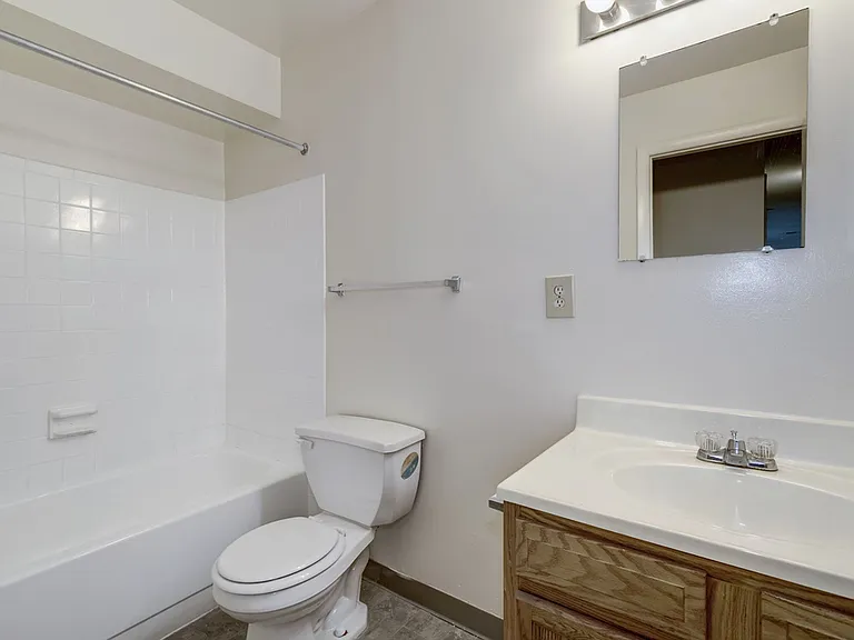 Brookmont Apartments — Photo 13