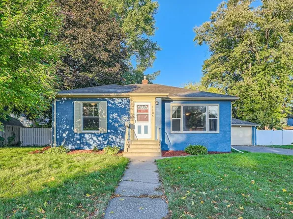 1105 Charlton St, West Saint Paul, MN 55118