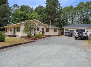 541 Basil Rd, Oak Harbor, WA 98277