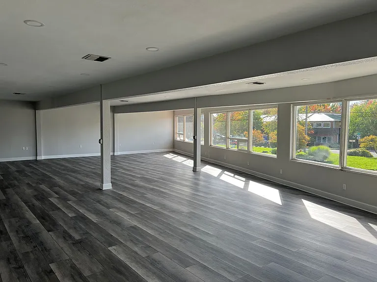 2111 State Ave NE — Photo 10