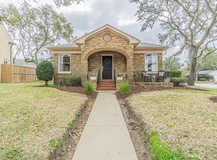 5029 Woodrow Ave, Galveston, TX 77551