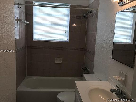 5th image of 1441 NE 156th Ter