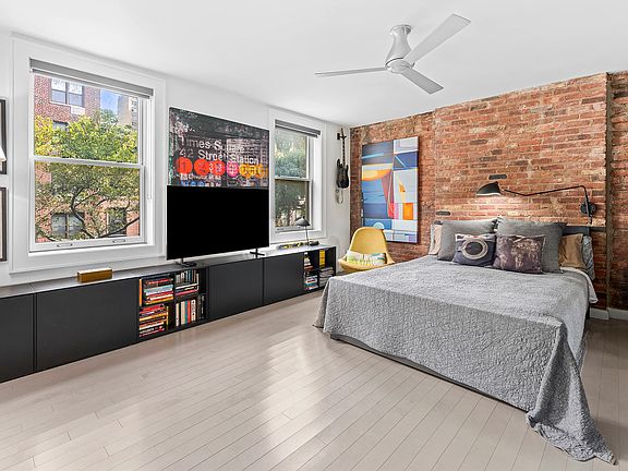 4th image of 230 E 18th St APT 1-F