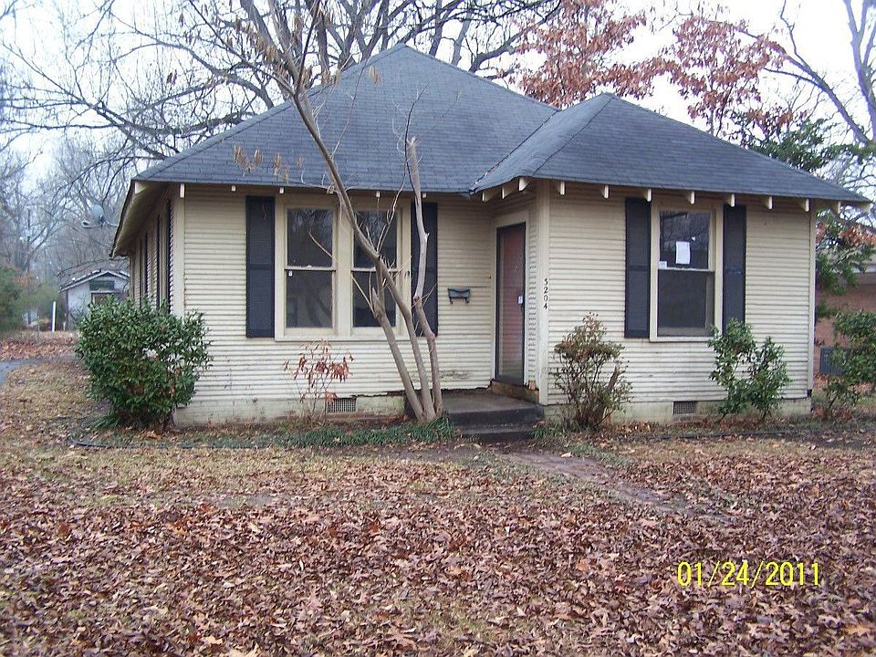 1st image of 3204 S Linden St