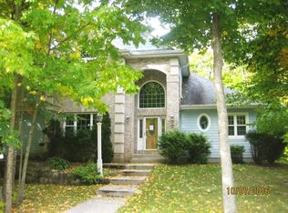 1916 Beechtree Rd, Sheboygan, WI 53083