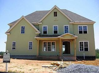 221 Millstone Pkwy, Woodstock, GA 30188