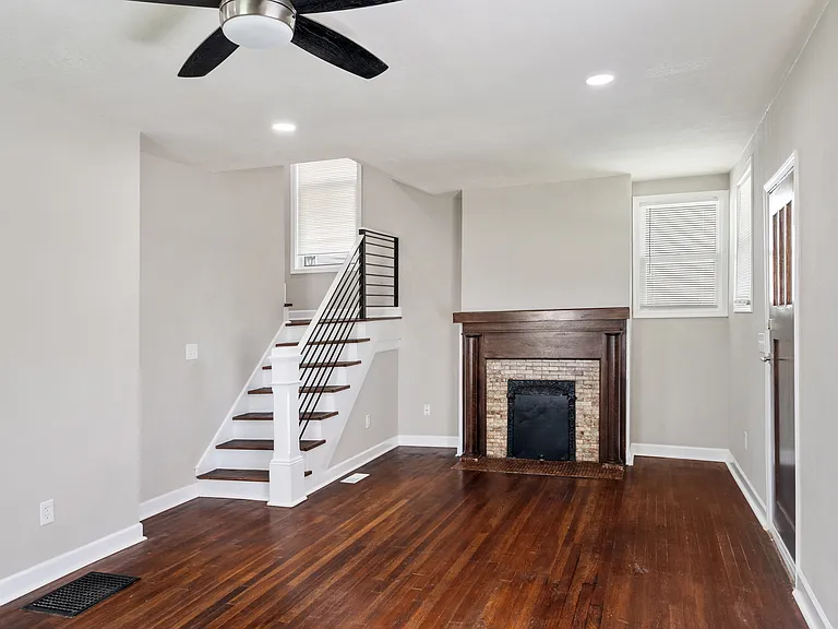 3032 Wayne Ave — Photo 6