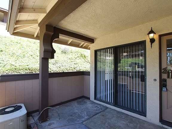 3rd image of 21745 Laurelrim Dr Unit A