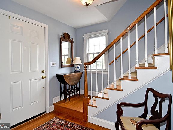 4th image of 517 W Montgomery Ave