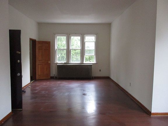 5th image of 9830 S H Ave