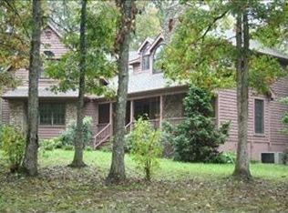 33 Fern Creek Trl, Crossville, TN 38571