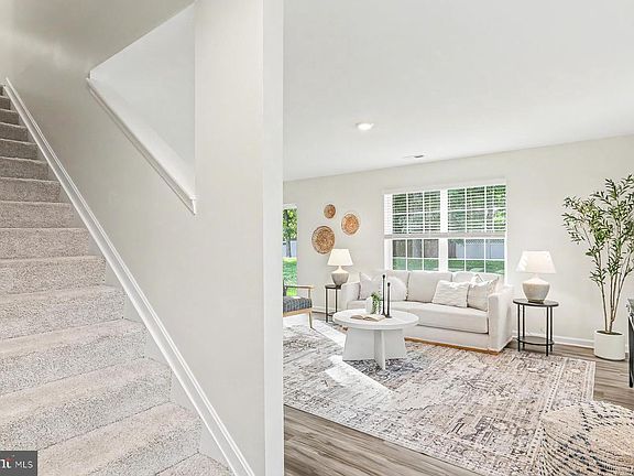 3rd image of 6096 Deborah Dr