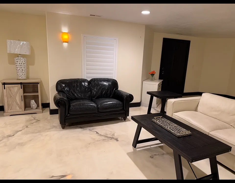 2 bed, 1500 sqft, $1,800 — Photo 2