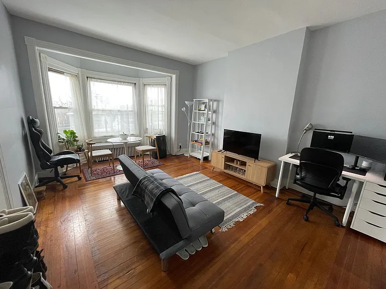 152 Western Ave #2F — Photo 3